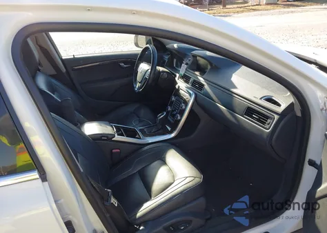 2015 Volvo S80 T5 from USA, damaged, VIN YV140MAK8F1189440